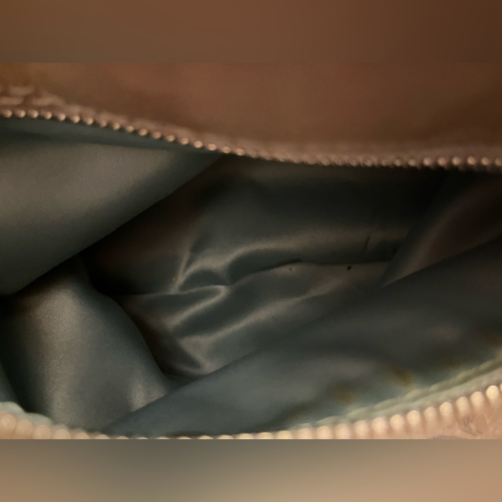 Coach Chelsea Peyton Carry-All Beige/Gray Patent Leather Shoulder Satchel - Picture 15 of 16